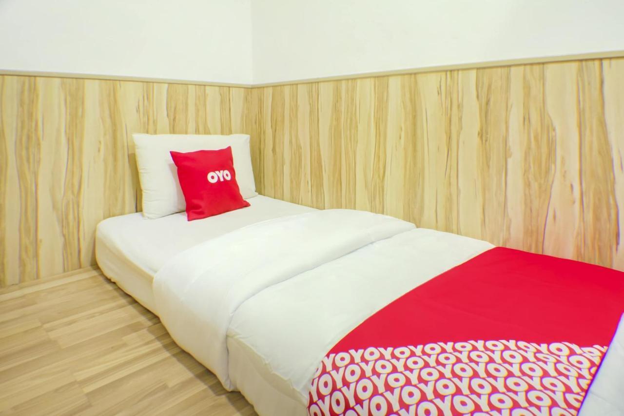 Oyo 90028 Ragula Hotel Johor Bahru Zewnętrze zdjęcie