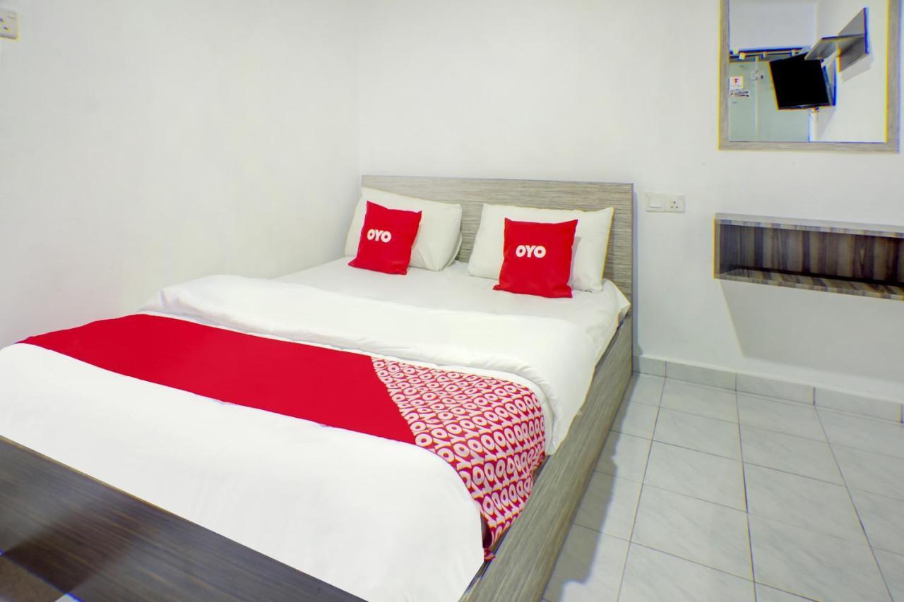 Oyo 90028 Ragula Hotel Johor Bahru Zewnętrze zdjęcie